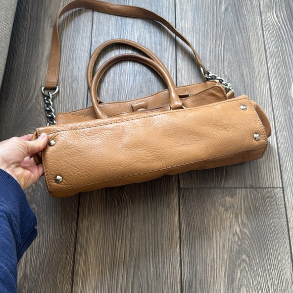 Michael Kors XL Hamilton Crossbody satchel Handbag tan pebble Leather chain - Picture 3 of 16